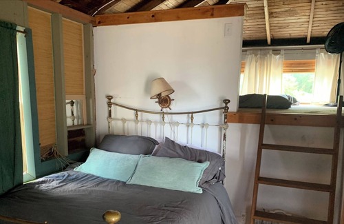 Mattapoisett Kabine | beach front cottage perfect for families