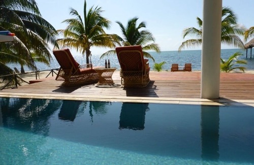 Plantation Haus | Strandfront, Privathaus mit Pool, Strand, direkt am Meer