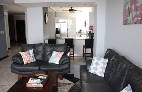 Barrio Los Faroles Eigentumswohnung | Beach Front - Spectacular Ocean Views!