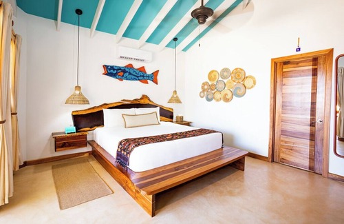 Placencia Hotel | Beach Front Suite - Kalimera Beach Hotel