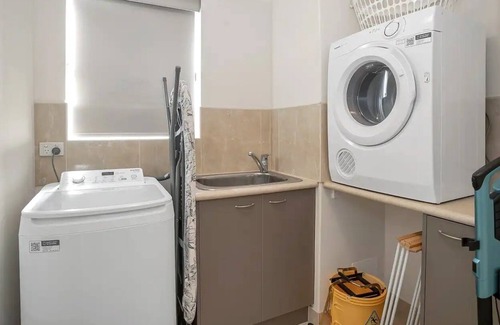 Mackay Harbour Wohnung | Beach Front Unit In Picturesque Location