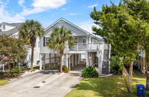 Cherry Grove Beach Haus | Beach House with Pool - North Myrtle Beach