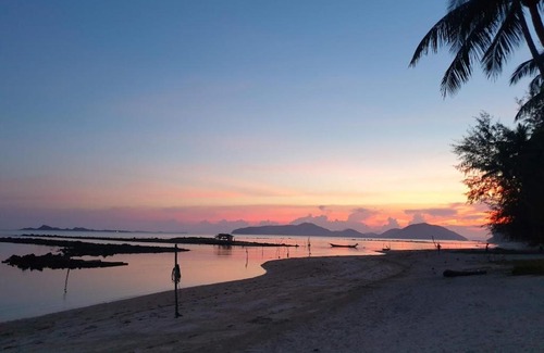 Thong Krut Haus | BEACH HOUSE WOODY