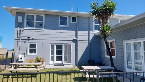 Gisborne Haus | Beach life - Easy going