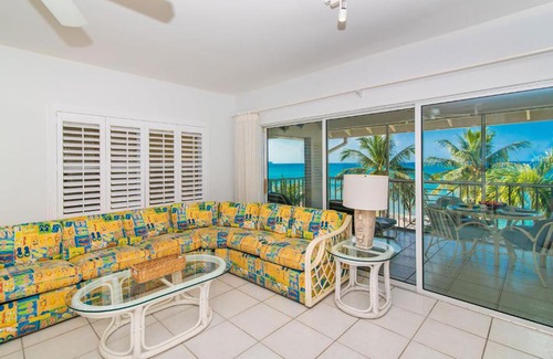 Seven Mile Beach Wohnung | Beach Living at Discovery Point Club