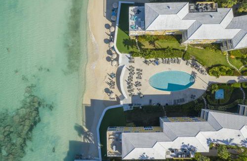 Seven Mile Beach Wohnung | Beach Living at Regal Beach BLDE