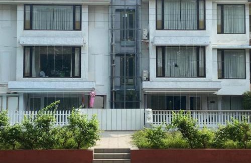 Caranzalem Hotel | Beach Paradise Miramar Goa