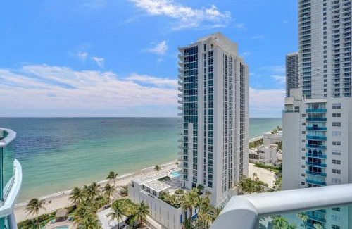 Hollywood South Central Beach Haus | Beach Penthouse & Ocean Paradise