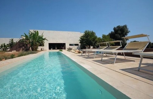 Carovigno Villa | STRANDVILLA MIT SCHWIMMBAD IN DER NÄHE VON TORRE GUACETO