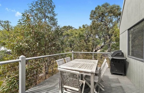 Fairhaven Haus | Beach Weekender I Bush Views
