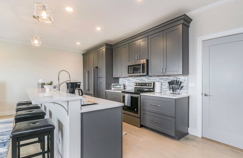 Stevensville Eigentumswohnung | Beach & Wine Retreat: Close to Lake Michigan Dunes