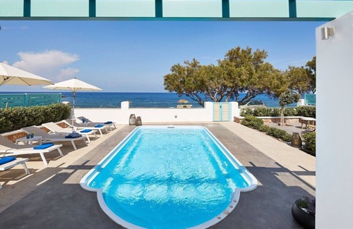 Monolithos Villa | Beach Villa with Sea Views Private Pool Breakfast