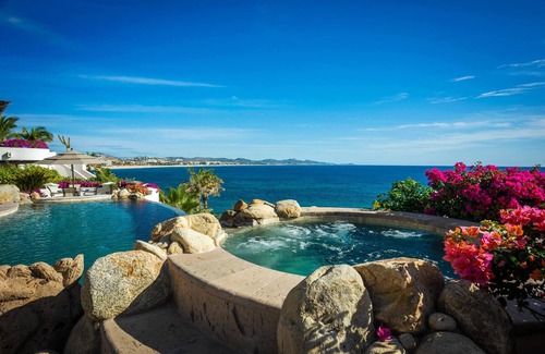 San Jose del Cabo Villa | Direkt am Strand 6 BR Villa Gloriosa ft. Beheizter Pool, Weinkeller, Heimkino + mehr