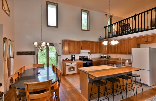 Herbster Haus | Beachfront and Lakehouse With All of the Comforts!