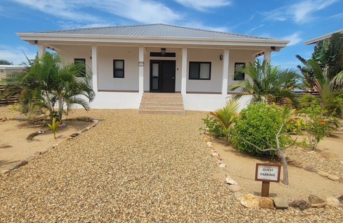 Sittee River Haus | Beachfront Beach Heaven Beach House