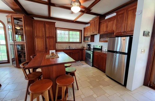 Sittee River Haus | Beachfront Beachside Breeze Beach House, 2 Bed & 2 Bath, 360 View Roof Deck
