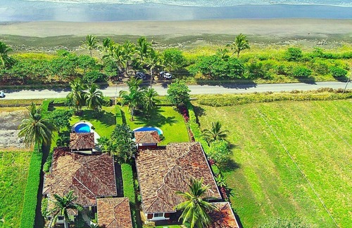 Playa Hermosa Haus | 3BR Haus mit privatem Pool am Strand von Playa Hermosa, 3 Meilen südlich von Jaco