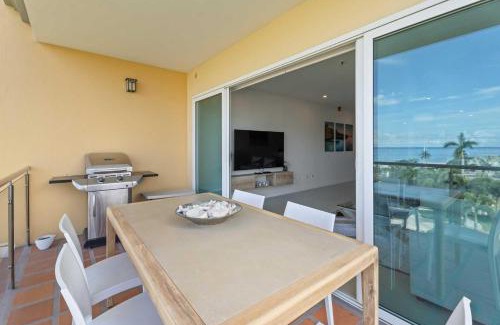 Oranjestad-West Haus | Beachfront - Flamingo Luxury 2BR condo - E423