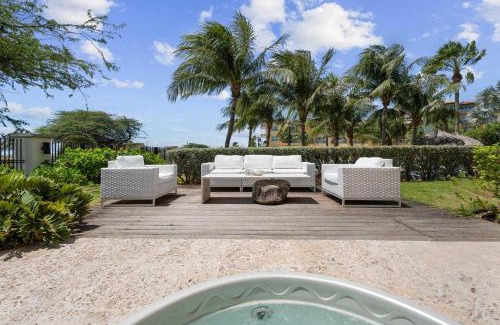 Oranjestad-West Haus | Beachfront - Grand Regency 5BR condo - BG131