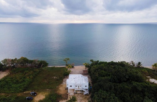 Caribbean Way Villa | Beachfront Home w/ Pool, Volleyball & Rooftop View