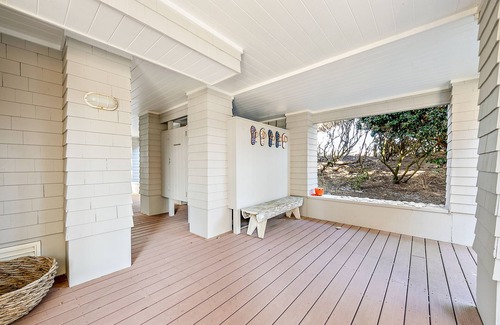 Harvey Cedars Haus | Beachfront Luxury - Newly Updated in Harvey Cedars!