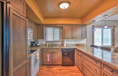 Painters Hill Haus | Beachfront Oasis w/ Game Room, Hot Tub & Ocean Views!