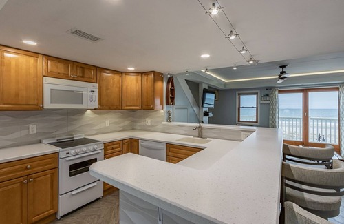 Sea Isle City Eigentumswohnung | Beachfront, Ocean Views in the heart of downtown