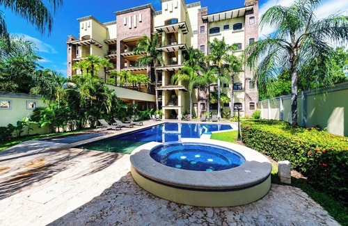 Playa Langosta Wohnung | Riesige Luxus Oceanfront 3BR / 3BA direkt am Playa Langosta - Crystal Sands 304