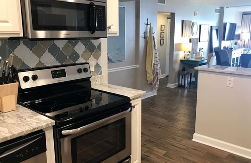 Ono Island Eigentumswohnung | đRetreat am Strand auf dem Perdido Key. Zwei Pools, ein Whirlpool und ein Fitnessstudio