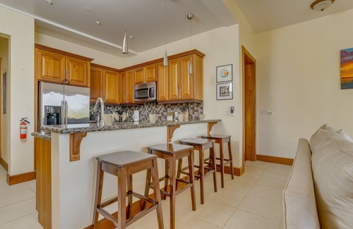Cocoplum Villa | Beachfront-Villa-Family Fun-Pool & Hot Tub-Dock