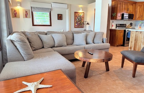Placencia Haus | Beachfront with 3 private spaces on one property