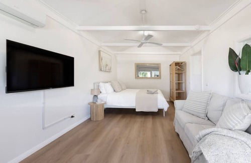 North Curl Curl Haus | Beachside Bliss for Two