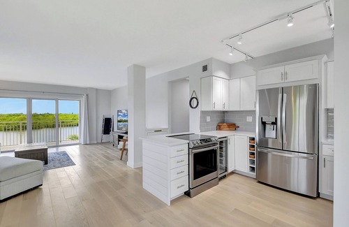 Ocean Ridge Eigentumswohnung | Beachside Condo Offering The Best Bay Views in Palm Beach - Key West Vibe