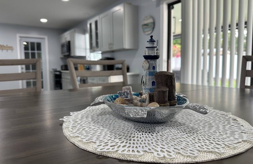 Cocoa Haus | Beachy Cocoa Home Near Cruise Port W/ Hot Tub