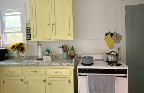 East Marion Hütte | Breezy Cottage by the Bay