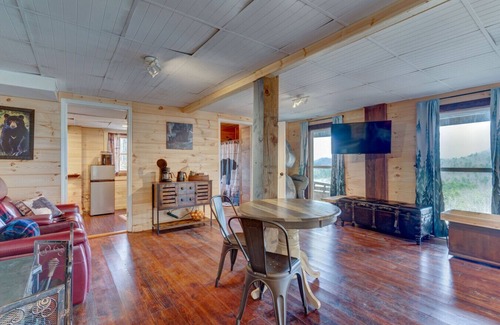 Ranger Kabine | Bear Den studio cabin with amazing views