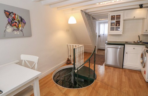 Hayfield Hütte | BEAR PIT COTTAGE, family friendly, with open fire in Hayfield