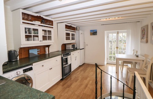 Hayfield Hütte | BEAR PIT COTTAGE, family friendly, with open fire in Hayfield