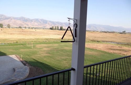 Smithfield Haus | Bear Springs Retreat