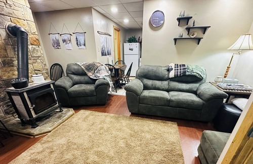 Independence Kabine | Bear Valley Cabin, a beautiful secluded oasis 4 a Romantic or family getaway.