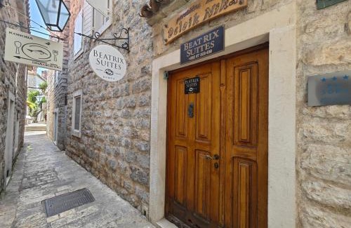 Old Town Haus | Beatrix Suites