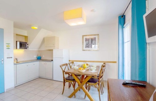 Saint-Nic Eigentumswohnung | Duplex proche de la Plage | Piscine intérieure chauffée!