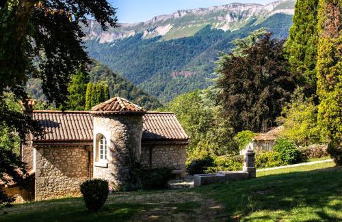 Gex Haus | Beauregard Jura - Countryside Estate Stays Near Geneva