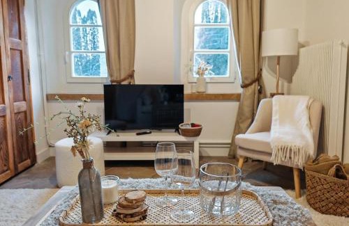 Gex Haus | Beauregard Jura - Countryside Estate Stays Near Geneva