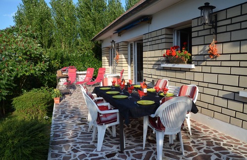 Saint-Thibault-des-Vignes Villa | Wunderschöne Villa zwischen Disneyland und Paris, 2500 m² Garten in Wohngegend