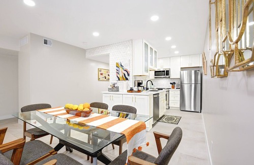 Entertainment District Eigentumswohnung | Beautiful 2 BR modern and spacious ScottsdaleCondo