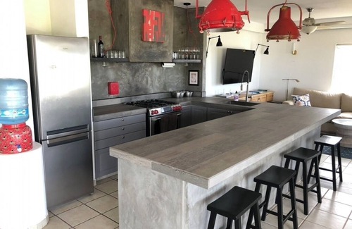 El Sargento Haus | Beautiful 3 bedroom 2 bath pool home with pizza oven and fire pit