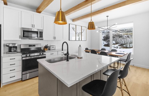 Deer Mountain Haus | Beautiful 4-Bedroom Home with Kids Corner, Two Living Areas & More!