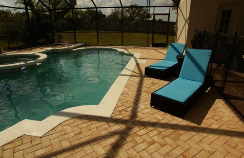 Orange Tree Villa | Wunderschöne Villa mit 5 Schlafzimmern und 4 Bädern - privater Pool und Spa in der Nähe von Disney!