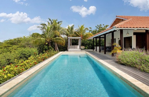 Sabadeco Villa | Schöne 5 Schlafzimmer Villa mit Meerblick und privatem Pool